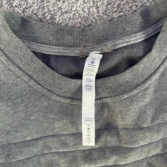 Lululemon quilted front with zipper detail crewneck - Picture 6 of 6